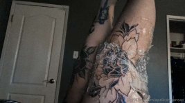 aprilcannonsxo_2_02.jpg